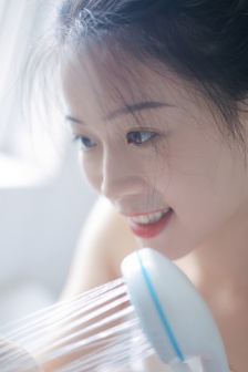 为什么男生总是手先进去扣
