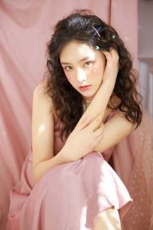 色琪琪